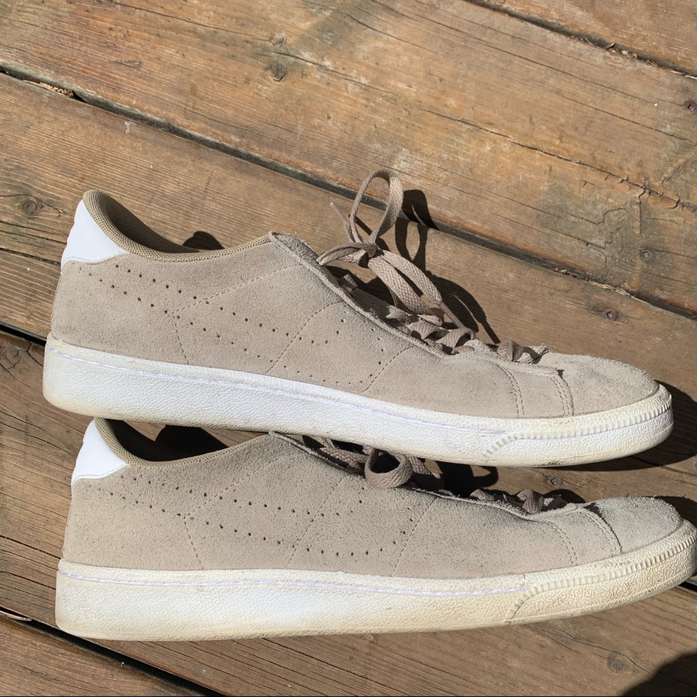 Nike Suede Grey/cream colour size 11 men’s